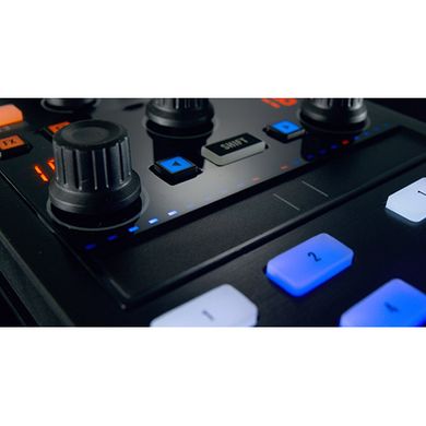 DJ-контроллер Traktor Kontrol X1 MK2