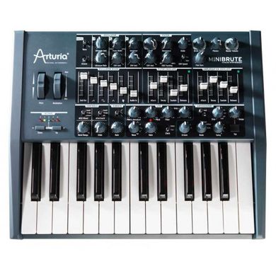 Синтезатор аналоговий Arturia MiniBrute