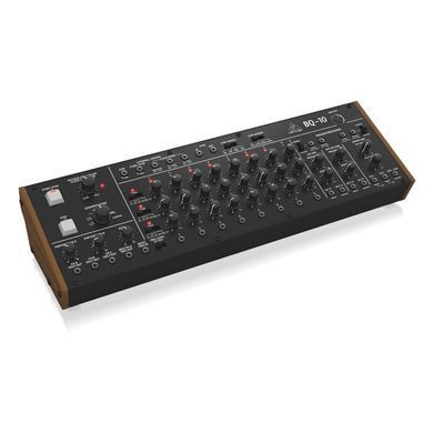 Синтезатор Behringer BQ-10