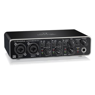 Звукова карта Behringer UMC204HD