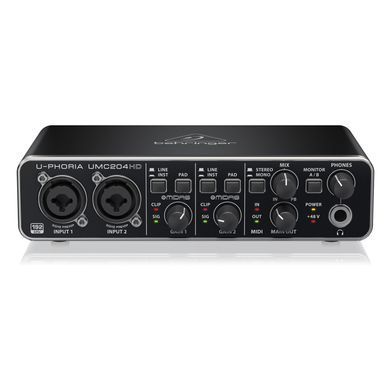 Звукова карта Behringer UMC204HD