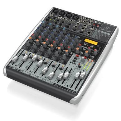 Микшерный пульт Behringer Xenyx QX1204USB