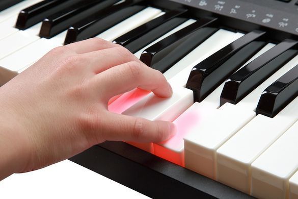 Синтезатор с автоаккомпанементом Kurzweil KP90L