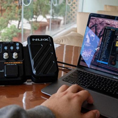Процесор еффектів NUX MG-101