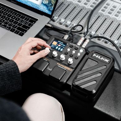 Процесор еффектів NUX MG-101